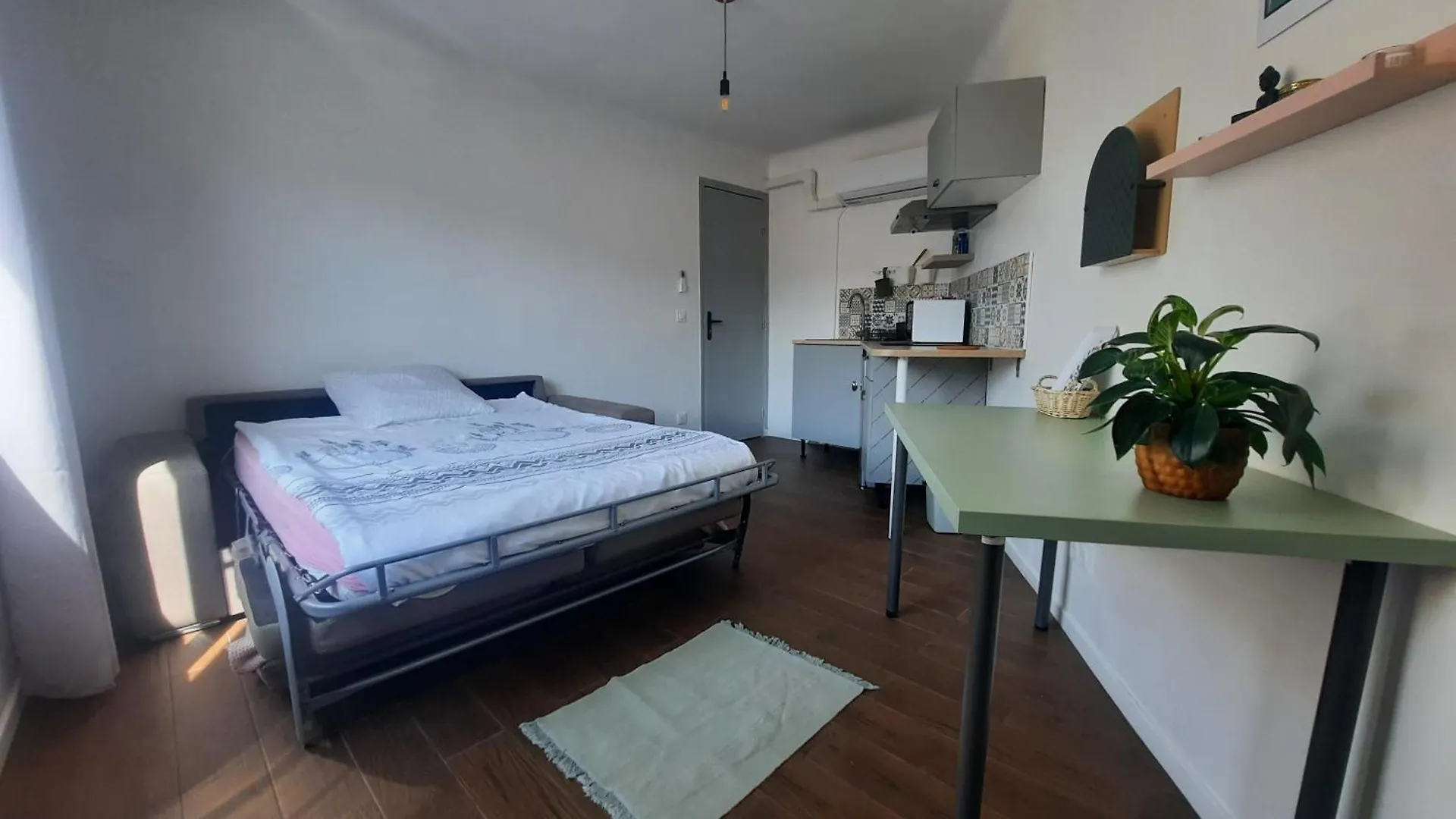 La Chambre 3, Climatisee Ac, Cuisine Privee, Calme Nice France