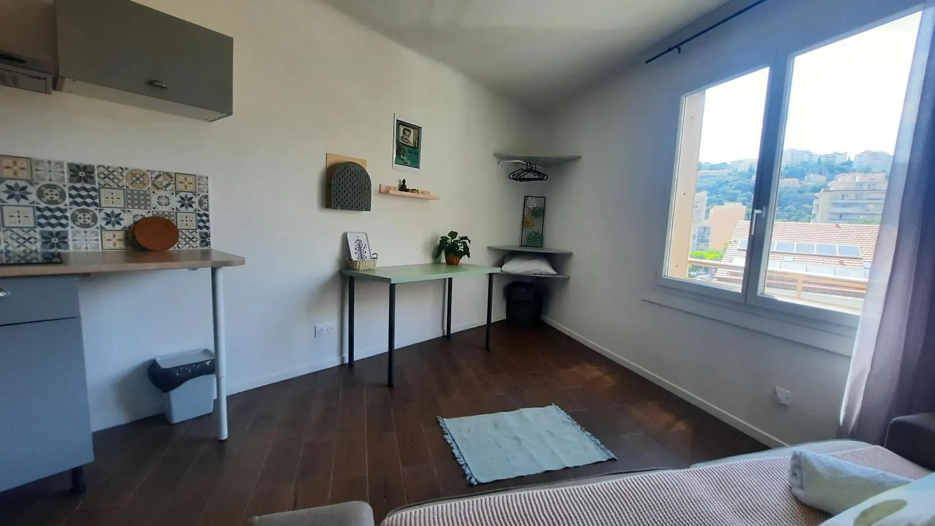 La Chambre 3, Climatisee Ac, Cuisine Privee, Calme Nice 0*,  France