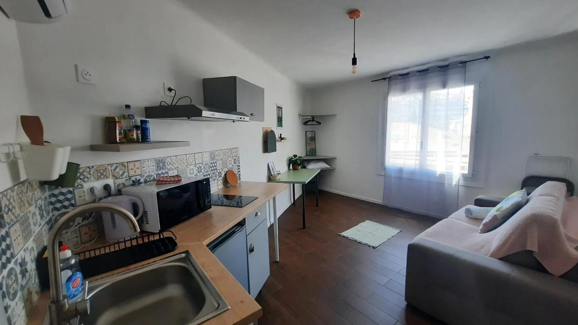 ניס La Chambre 3, Climatisee Ac, Cuisine Privee, Calme